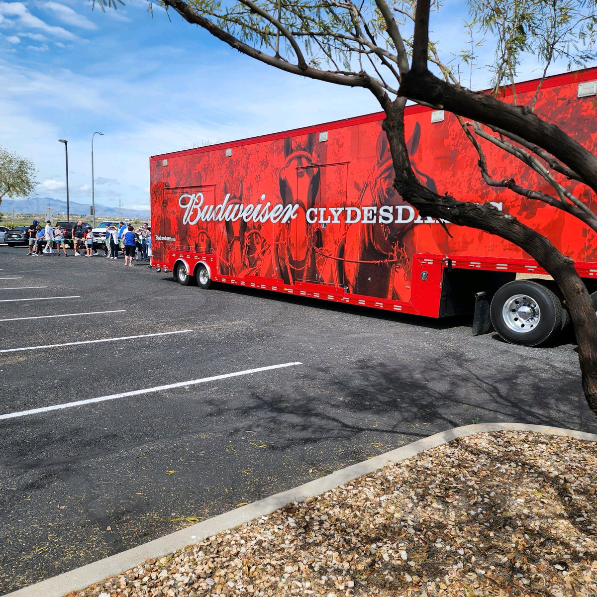 hootersarizona's tweet image. What a great day to be at the Dodgers vs Cubs Spring Training! ⚾️👏  #SpringTraining2023