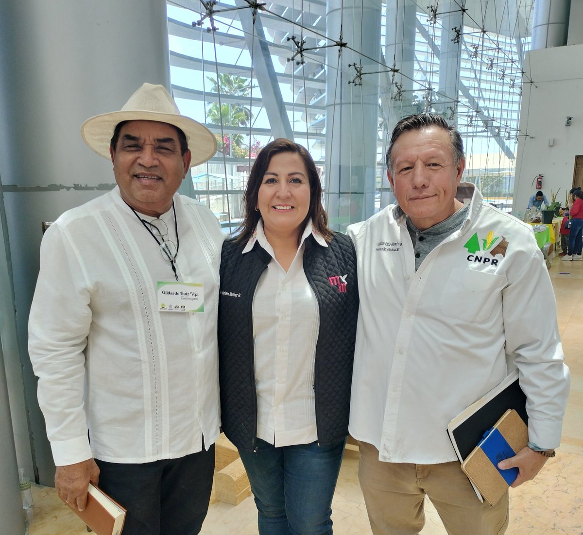 myriammartinez_'s tweet photo. En el Informe de la Federación Estatal de Propietarios de Rurales de Michoacán; dialogando y analizando propuestas sobre los temas sensibles para el sector agroalimentario.
Agradezco la invitación del Presidente de la #FEPR y del Lic. Eduardo Orihuela.
#MichoacanSumaPorMx https://t.co/TpW2GIu3SO