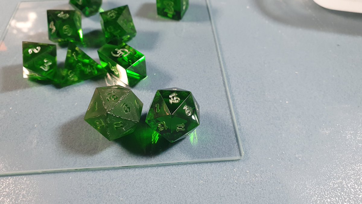 technikhobbyist's tweet photo. Mein erstes eigenes Master Würfel Set ist fertig! Video dazu folgt auf meinem Kanal https://t.co/KlOZjEwZWS 
#dicemaking #würfel https://t.co/XTYu1pRYjZ