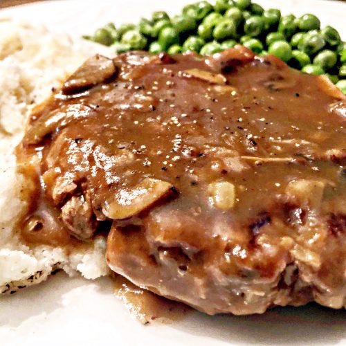 schmoozequeen's tweet photo. #Vegan Salisbury Steak with Mushroom Gravy 
Simple and satisfying, old school stick to your ribs #comfortfood #SalisburySteak #MushroomGravy 
https://t.co/VuO2QJ4Kv7 @thiswifecooks https://t.co/A46ZAtLnMq