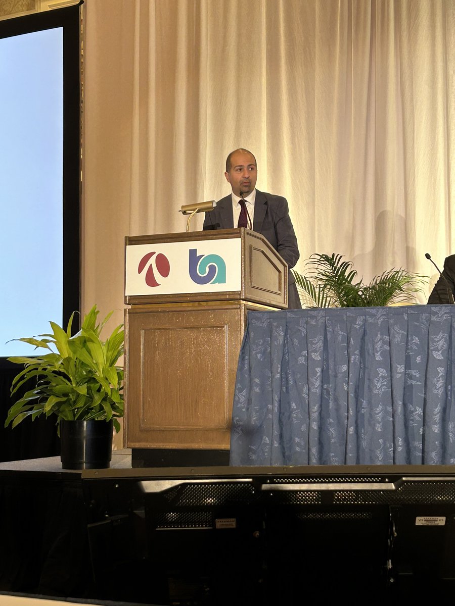 The day continues! Dr. Asheesh Bedi giving a presentation on Biologics for Muscle Injury - next up is Dr. William Bugbee and Biologics for Nonoperative Treatment of Osteoarthritis.