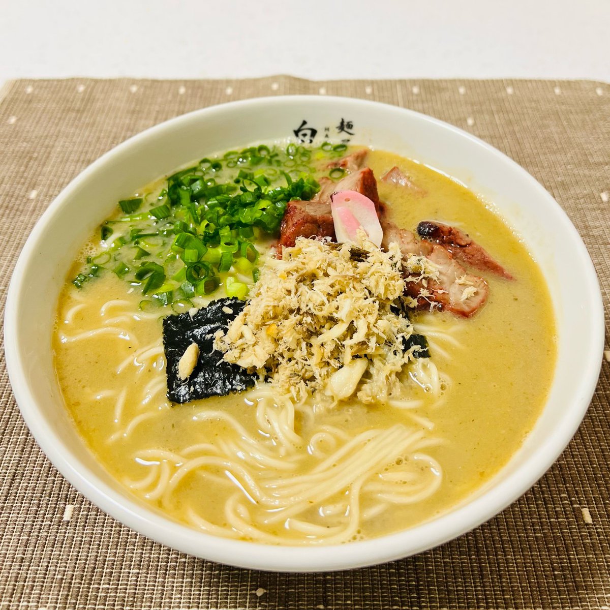 レビューを投稿しました『麺屋 白神』待ちに待ったこちら ウォー… https://t.co/n26XvVScL4