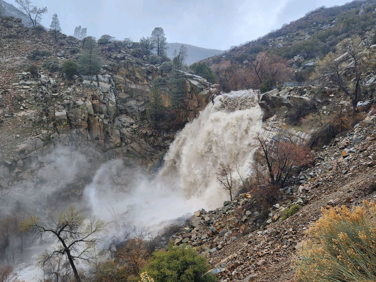 dougbarden's tweet image. South Creek Falls 3/11. #kernriver #californiaflooding