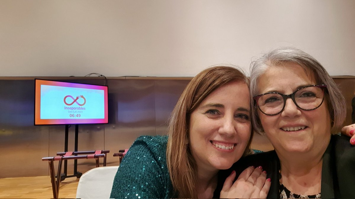 Capasuperheroi's tweet photo. Avui tenim sopar de  #GalaInseparables23 
@SJDbarcelona_ca https://t.co/s6oXY363UU