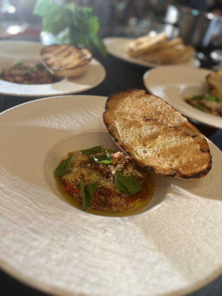 UnitedWayMiami's tweet image. It’s time for meal #2! Guests are making the perfect Eggs ‘Fra Diavolo’ w/ @grapicavoli  @eating_house, one of Miami’s most creative and innovative chefs! #UWYLBrunch