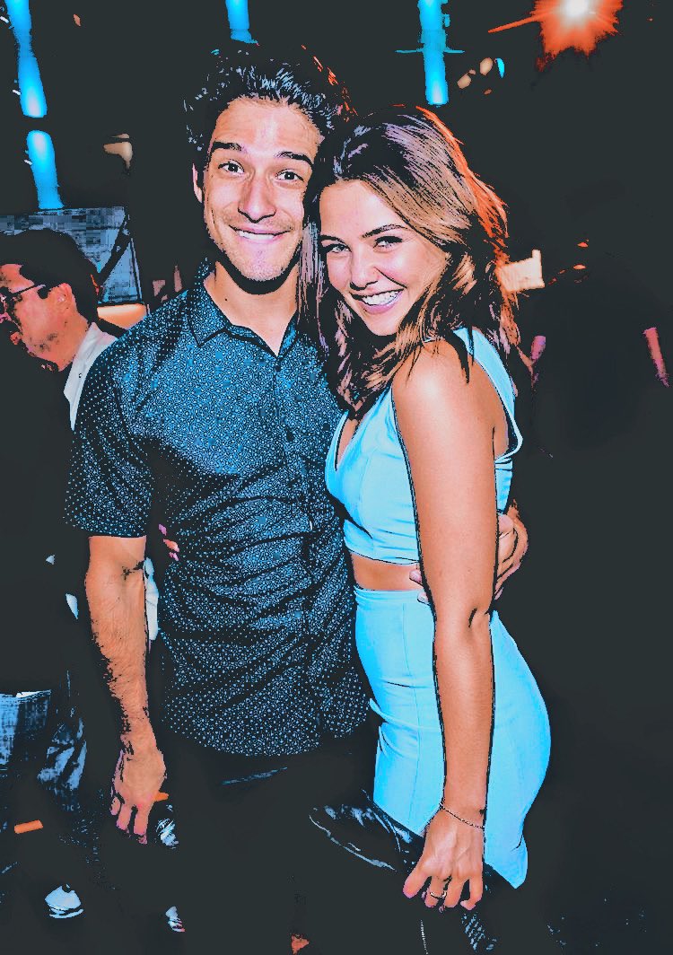 ⠀⠀⠀⠀⠀⠀
⠀⠀⠀ ⠀⠀⠀PARTY PEOPLE 
                                                     𝒆𝒗𝒆𝒏𝒕