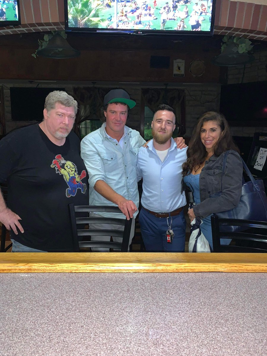 mbvfanfilm's tweet photo. Happy belated birthday to the man of 1000 characters @DaveSheridan ! 🤘🖤⛏@sick_fx @Felissa_Rose https://t.co/K8m3XzSzXH