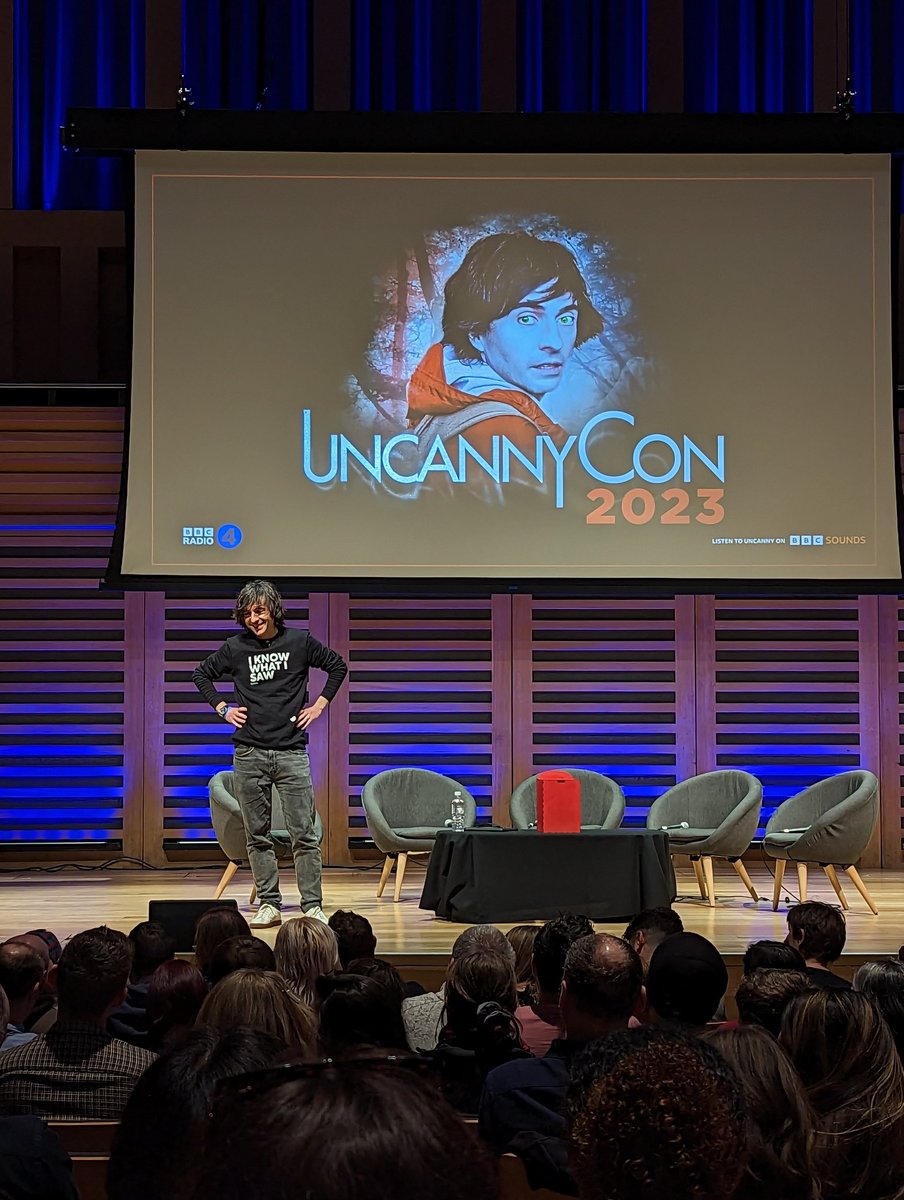 Great day at #UncannyCon in London! Brilliant discussions from experts and witnesses. Good turnout from both #TeamSceptic and  #TeamBeliever 
#IKnowWhatISaw #BloodyHellKen
@uncannypodlive @danny_robins @_EvelynHollow @chriscfrench