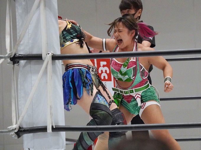 3.11 #STARDOM🌟Despite wearing no knee pad, IIDA didn't show 