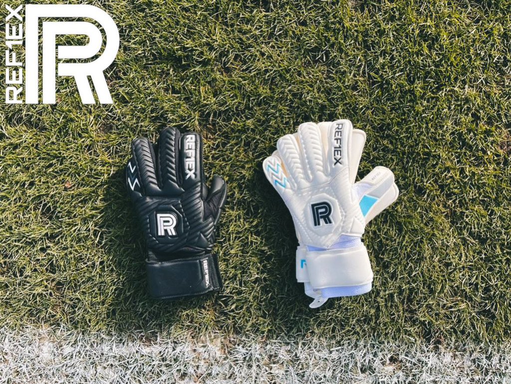 Who’s Ready For The Rise 🔥🧤⚽️

#ref1ex #rise #goalkeeperglove