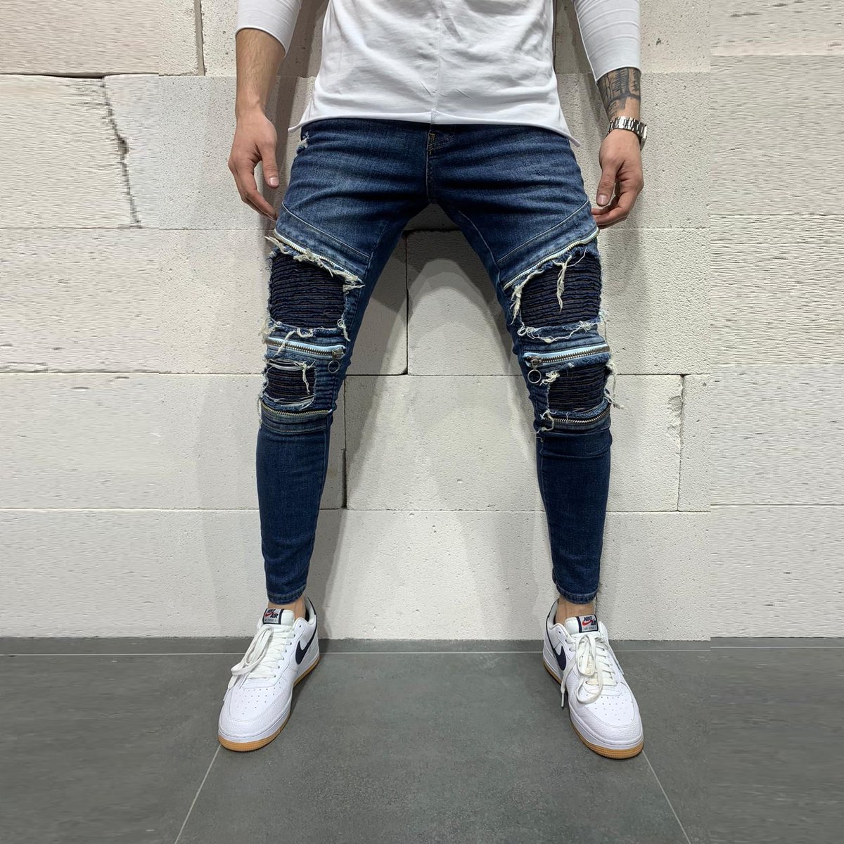 FashStop's tweet photo. Frange Biker Jeans !

Get It Here: https://t.co/6BglFCgpDp

Instagram: @fashstop

#streetstyle #fashion #mensfashion #menswear #mensoutfits #streetstyle #streetwear #jeans #denim #fashstop #hoodie #joggers https://t.co/LixZc9bFmQ