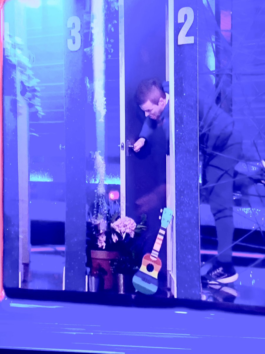 lizjeffo's tweet photo. #ICanSeeYourThing #SaturdayNightTakeaway #antanddec https://t.co/CJ5RQ11wPJ