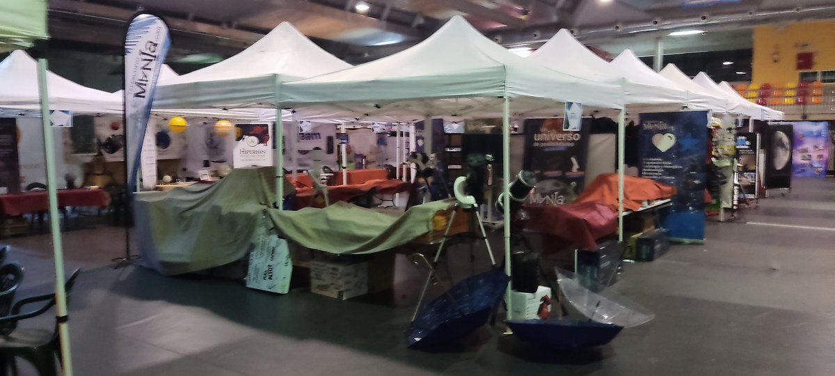 🚪 Cerramos la jornada del sábado de #expoastronómica2023 

👉Volvemos mañana domingo a las 9:30 en el CDM Valdeluz

☺️ Gracias por venir.