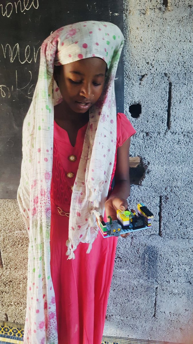 SylvaArmel's tweet photo. We need STEM curriculum, such us , Lego, scratch, 3D and hands on projects to better give girls, women and all marginalized youth interest in STEM.
@F1RSTglobal @stemplayer @SAYoF_Education @AU_WGYD @unwomenafrica @imara_comoros
#STEMGeneration https://t.co/X1lvV7fK4i