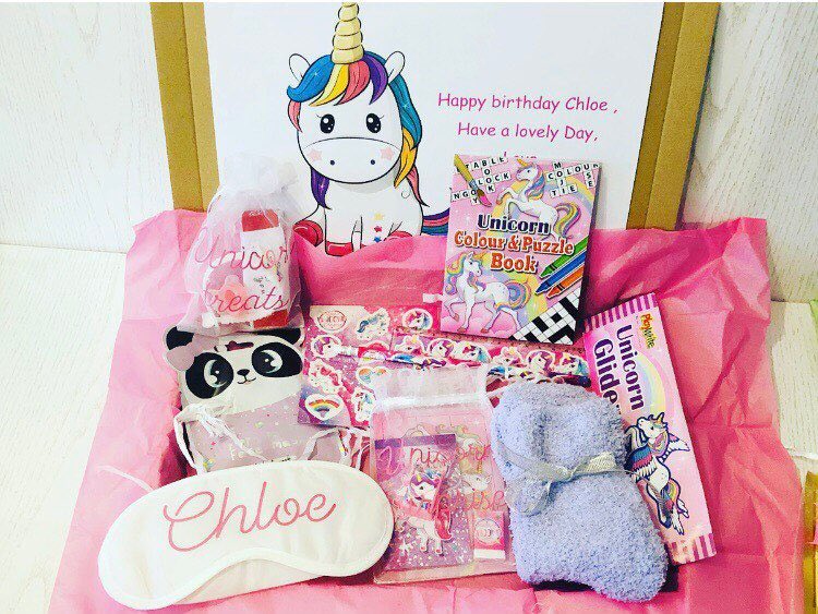 Personalised Unicorn gift box, girls unicorn birthday, younger girls, unicorn gift well done, pamper gift , wedding #birthday #unicorn6thbirthday #girlsbacktoschool #girlsbirthdaygift #unicornchristmas #unicorngift #girlschristmasgift #unicornpampergift etsy.me/424necw