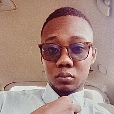DimciDiyavanga's tweet photo. #NouvellePhotoDeProfil https://t.co/3aPNcpGNAc