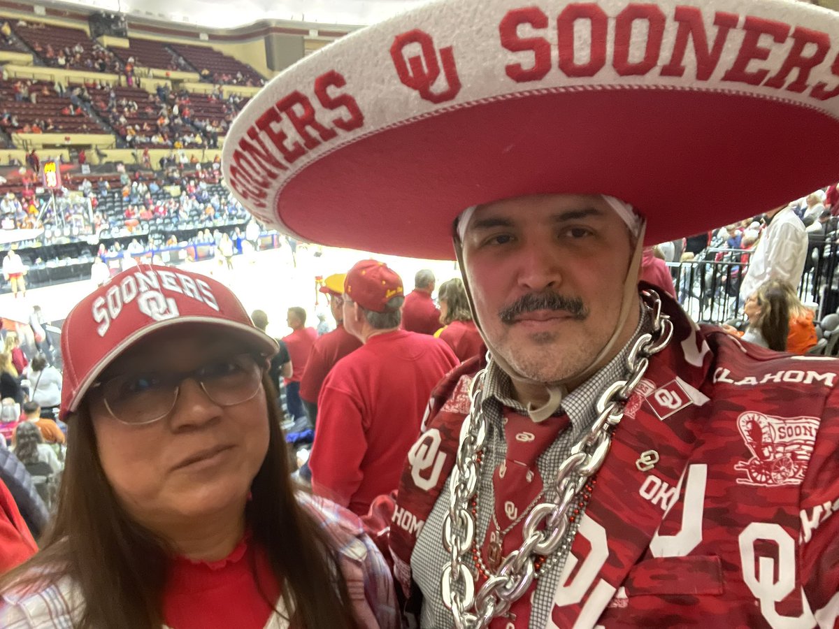 senoroukc's tweet photo. Not a better way to celebrate my 18th year work anniversary yesterday than with a @OU_WBBall win. Let go Sooners and #BeatIowaSt Pregame fun with Phillips 66! 🏀❤️

#BoomerSooner #kcsooners #OUDNA #ouclubofkc 

#Sooners x #ONE
#Big12WBB x @Phillips66Gas

#Big12Championship https://t.co/BFBDo7r2bP