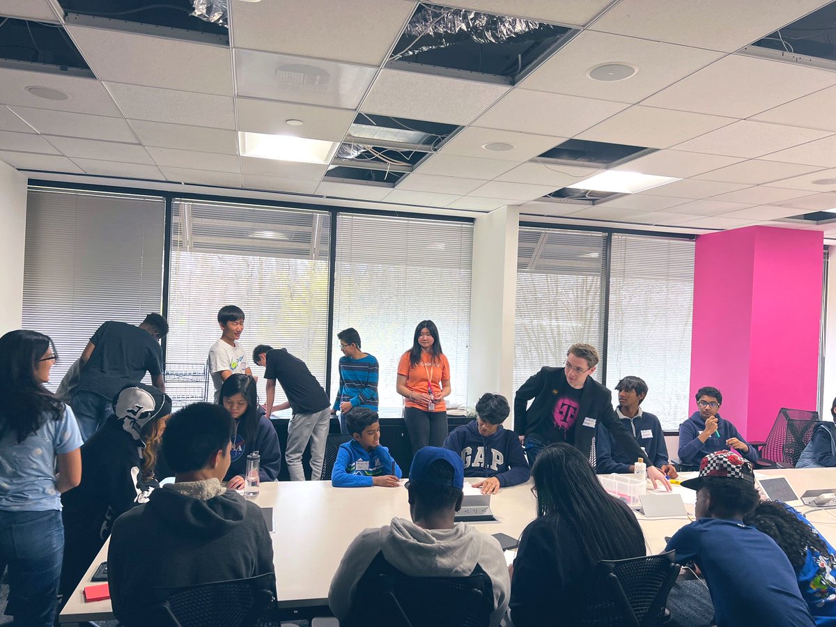 MsMarieDotCom's tweet image. .@TMobile is excited to sponsor #CodeDay! 🥳🙌 Our Atlanta team is fired up and ready for a great day!