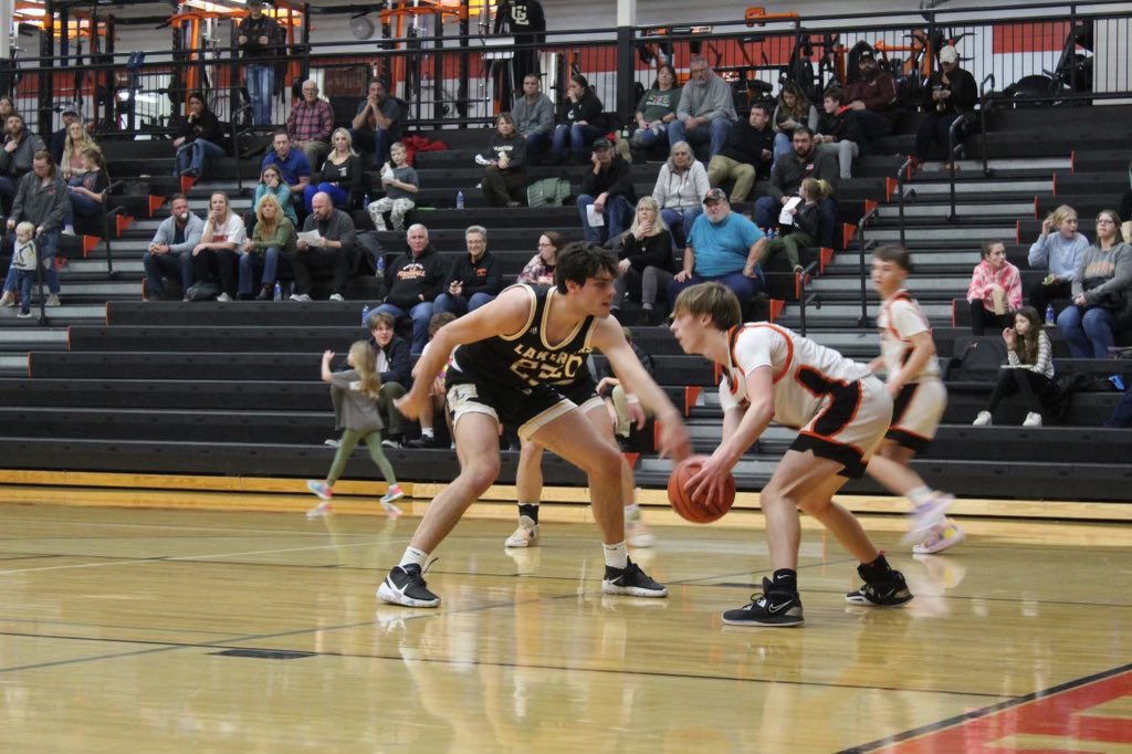LukeHazelton2's tweet photo. Thank you for everything @GL_Basketball 🖤💛 https://t.co/90NAZd5Odf