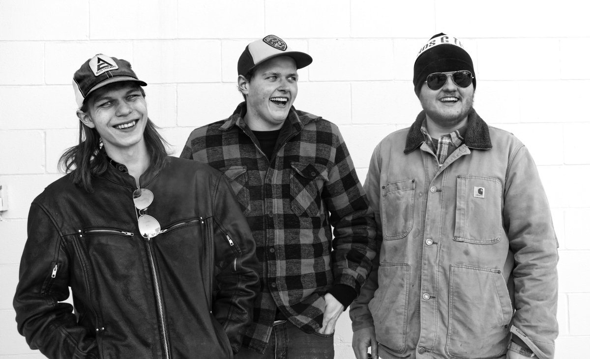 The Brothers G will be jamming in the O16 Lounge pregame, halftime, and postgame tonight!!! 🎵🎵🤠