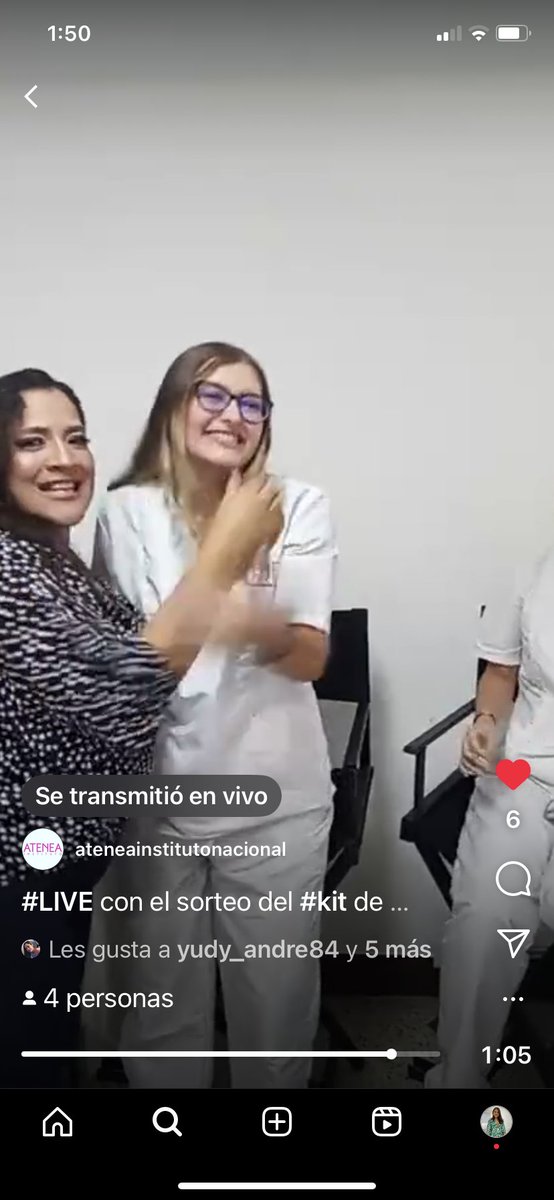 El día de #ayer se llevó a cabo el primer #concurso del año entre nuestras estudiantes de 1 semestre, siendo la feliz ganadora Mariana Zuluaga, del horario de 10 a 1 p.m, quien recibió un #kit de #maquillaje de la marca #sammy #makeupartist #cosmetología #belleza #Estudiantes