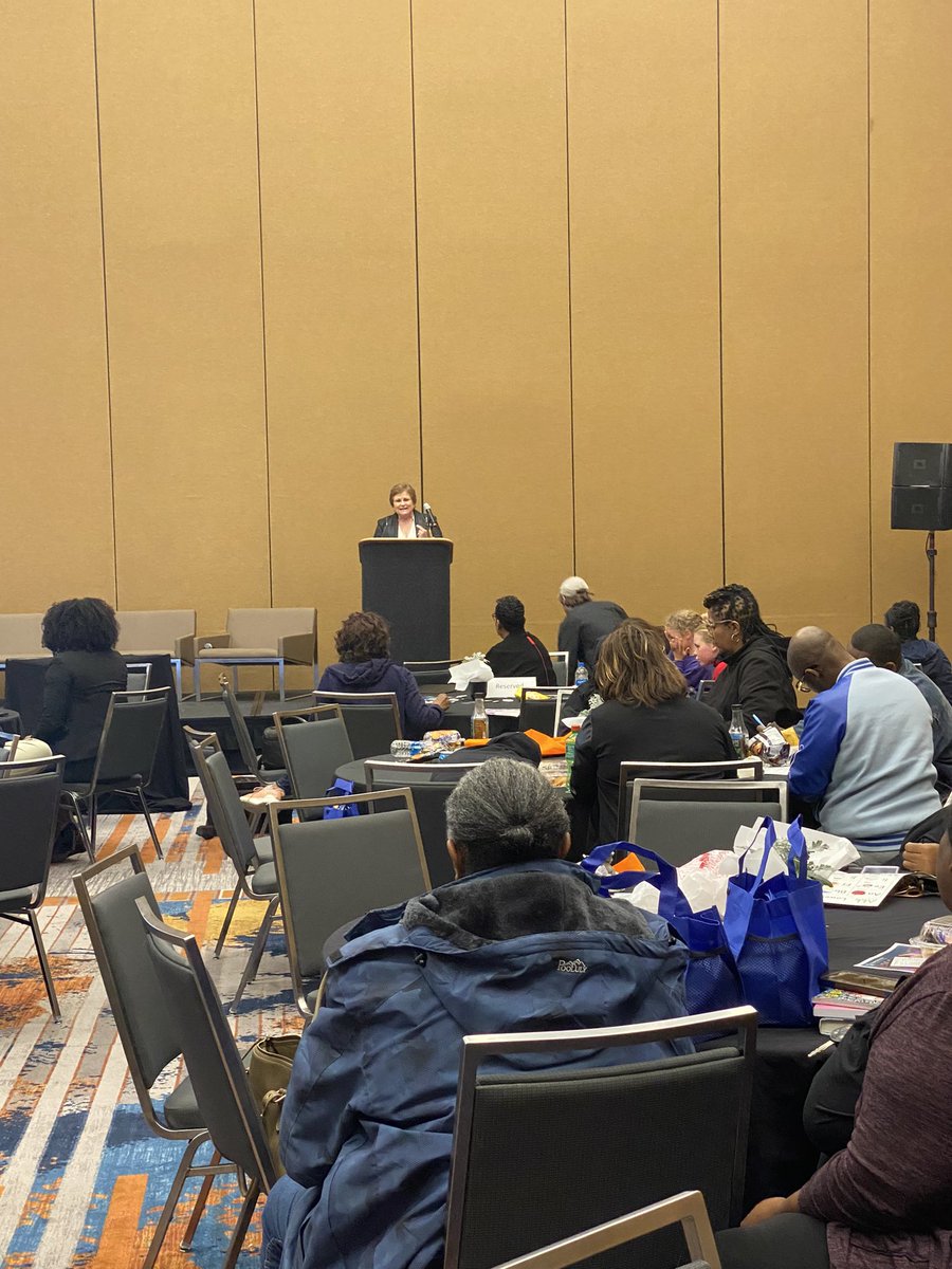 The Memphis Lift (@memphis_lift) on Twitter photo @SCORE4Schools <a href="/drsroberts/">Sharon Roberts</a> “When you know better you do better and in Tennessee we are doing better.” #LIFTingReading @SCORE4Schools <a href="/drsroberts/">Sharon Roberts</a> “When you know better you do better and in Tennessee we are doing better.” #LIFTingReading