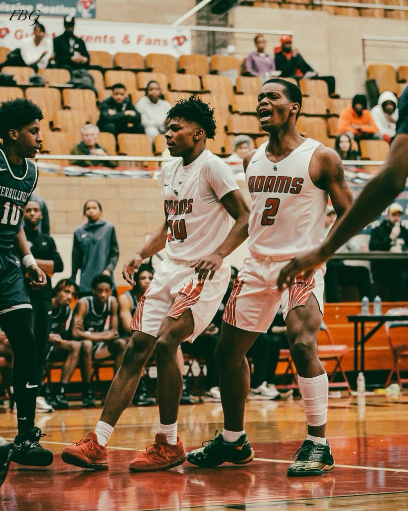 SECTIONALS ARE HERE ‼️‼️‼️ 
📍 LAPORTE HIGH SCHOOL 
VS MICHIGAN CITY 
THEME : BLACKOUT ⚫️⚫️⚫️
WIN OR GO HOME WE NEED EVERYONE THERE ‼️⚫️‼️⚫️