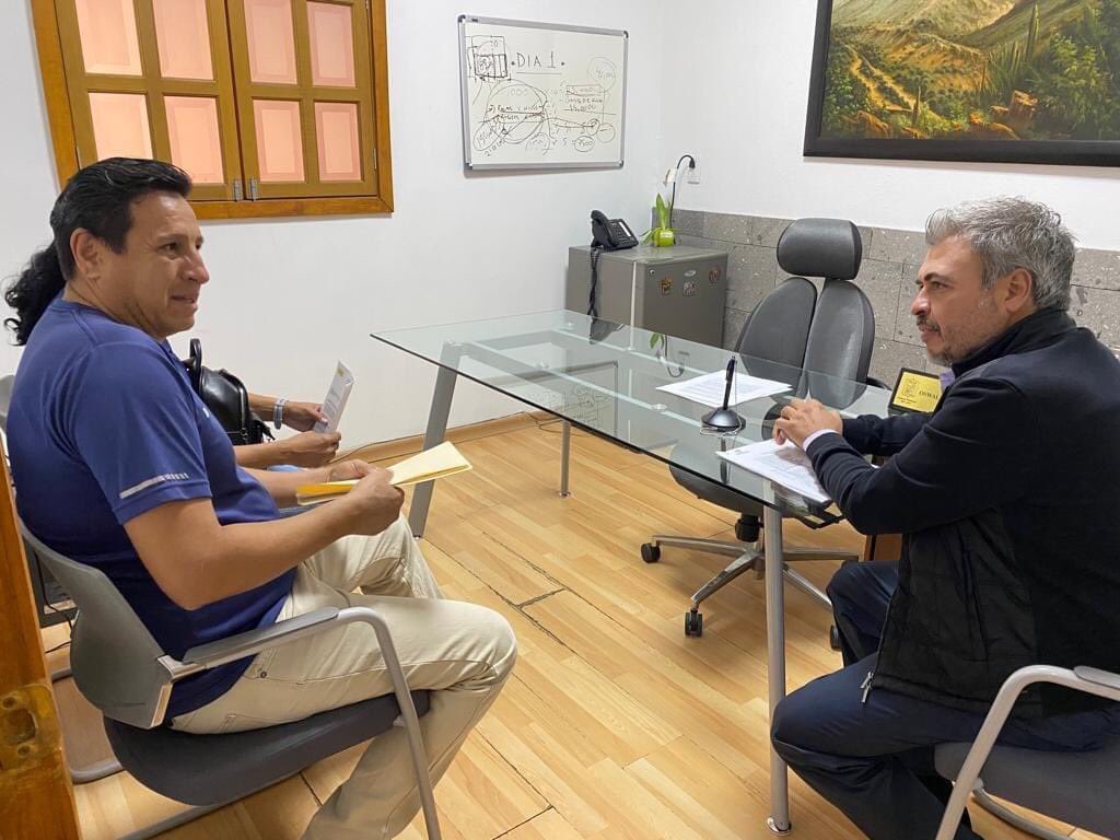 OswaldoBanales's tweet photo. Cada día hay nuevos retos... y nuevas soluciones para todos...
En Territorio 4x4 siempre hay un arsenal de SÍ para tantos no...
#QuéCh1ngónEsAyudar
#LaGenteManda
#TonaláManda
#4X4Inquebrantable https://t.co/eq7uS85jvy
