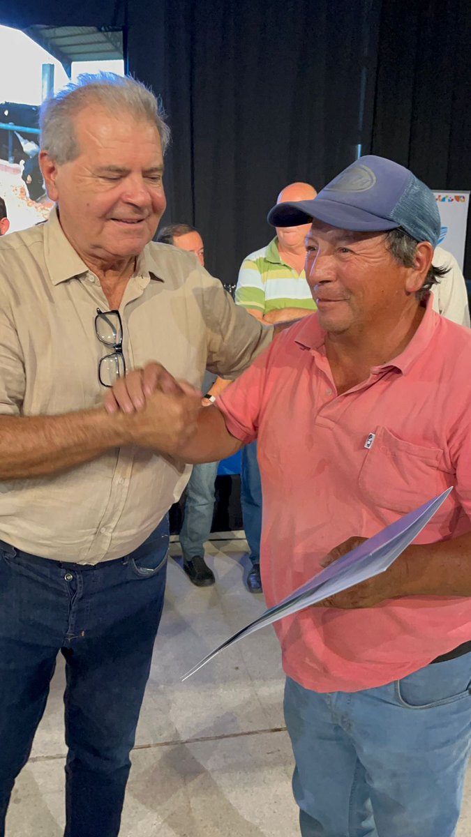 #RioCuarto |  Más de $28 millones en aportes ganaderos e incentivos del programa de Buenas Prácticas Agropecuarias. Además, se entregó un móvil cero kilómetro para la Patrulla Rural de #RodeoViejo 
#Bpas 
#EntreTodos