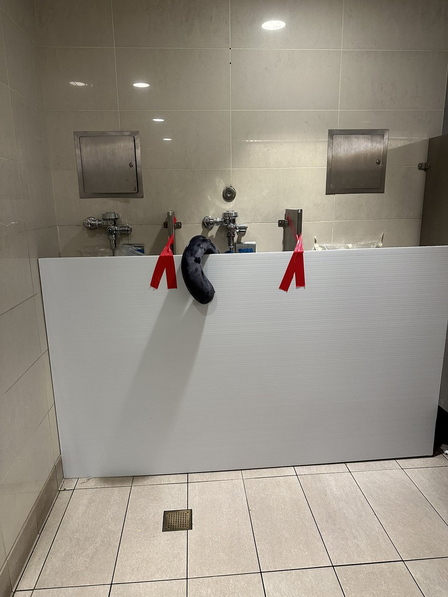 Truckster1 🇺🇸 on Twitter "RT notBilly LAX is installing urinals in