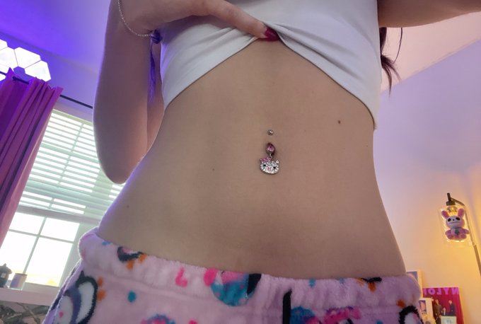 Watch rows's leaked NSFW photo on TwXstars