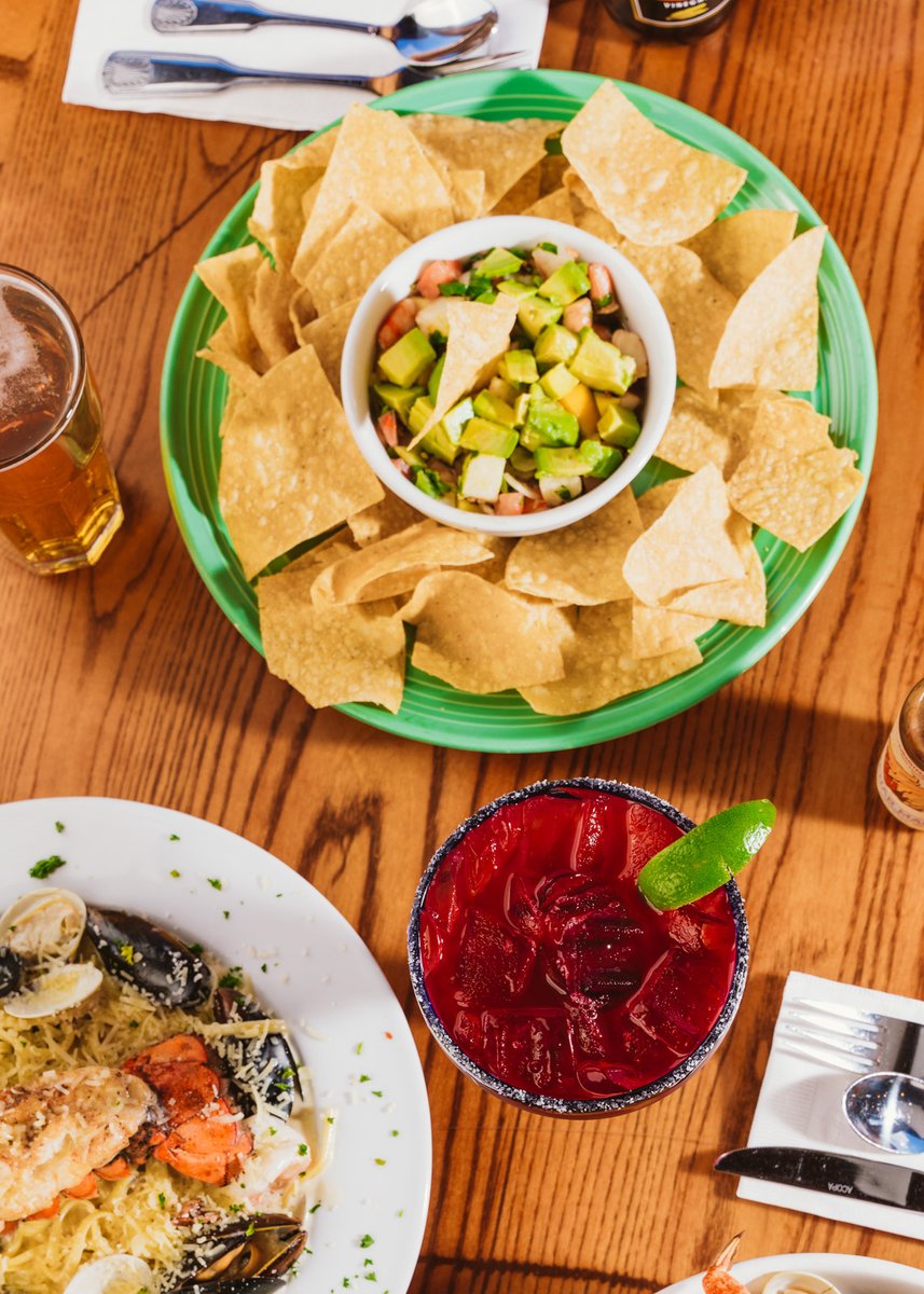 Moby Dick Restaurant tweet media