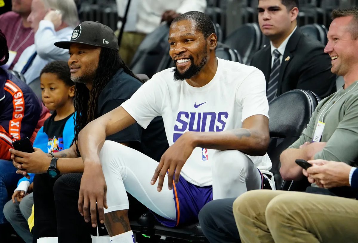 Suns' new dimensions flash in Kevin Durant's debut, win over Hornets