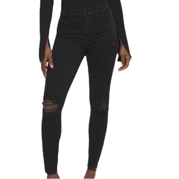 bevfranklin3's tweet photo. So good I had to share! Check out all the items I'm loving on @Poshmarkapp #poshmark #fashion #style #shopmycloset #katespade #columbia #goodamerican: https://t.co/HhF23oFuky https://t.co/PS0TZAqELF