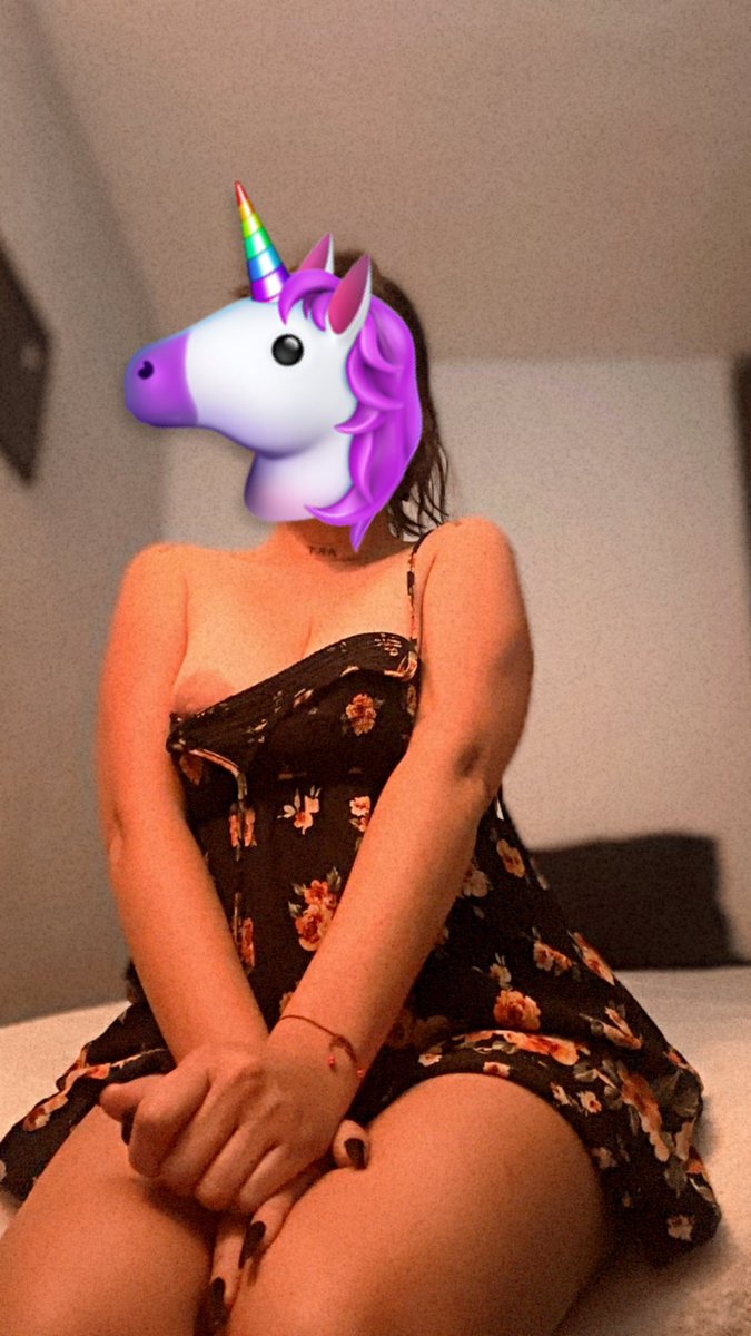 Invítame un beso…
Yo invito lo que se te antoje luego🔥

#Brend_folw #TetasDeDiosas #LunesDeFotoPropia #besoslesbicos #unicorn #beautiful