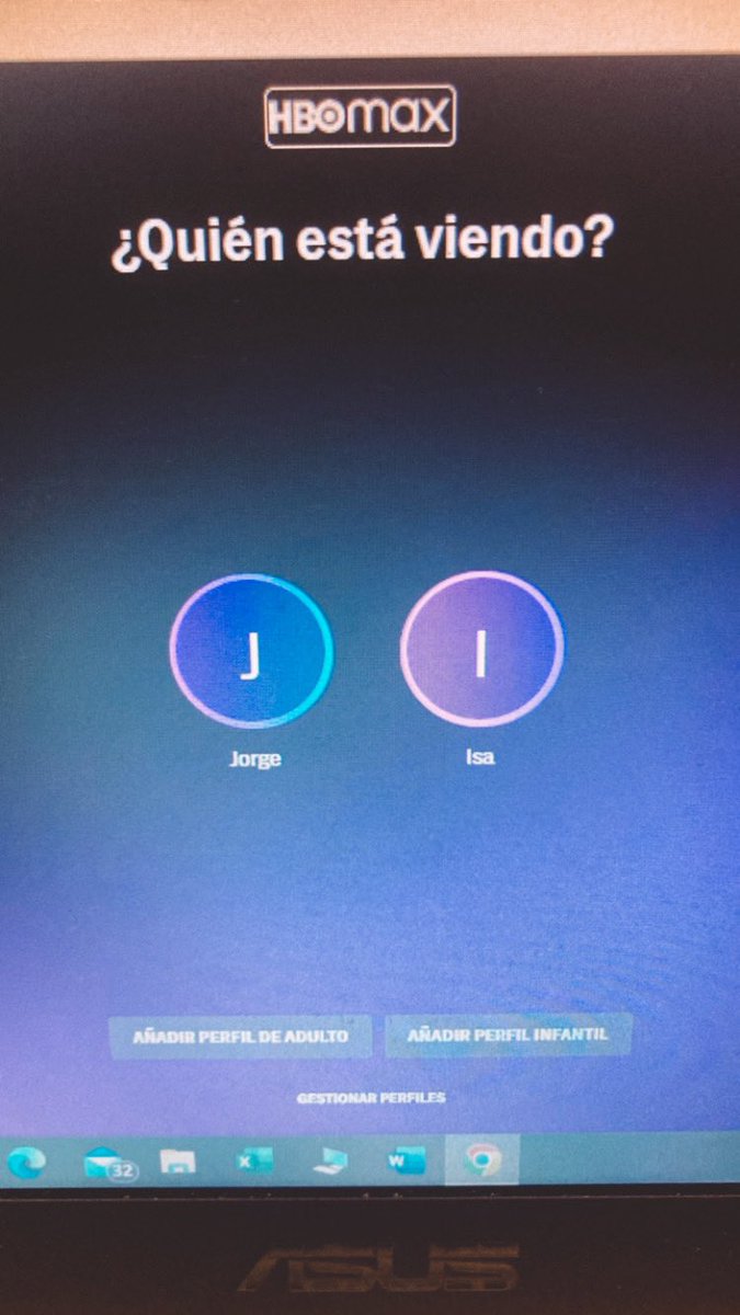 imprecisae's tweet photo. Mi novio haciéndose cuenta en HBO de nuevo, y directamente me pone como segundo perfil. Pequeñitas muestras de amor 🫶 https://t.co/XgReMbodnw