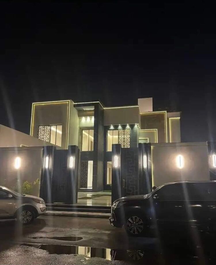1Aqar's tweet photo. #Riyadh #الرياض 
للبيع قصر حي حطين الثغر
المساحة 1250م 
جنوبي شارع 15 
مسبح مصعد تكييف مخفي ارضيات رخام حديقة
الدور الارضي
مدخل سياره غرفه سائق ملحق خارجي 
مجلس رجال مجلس نساء صالة طعام صالة عائلية كبيرة مطبخ 
الدور العلوي
7 اجنحة نوم. وصالة 
18 مليون
للتواصل :
0507711353 https://t.co/8jncZT6o3J