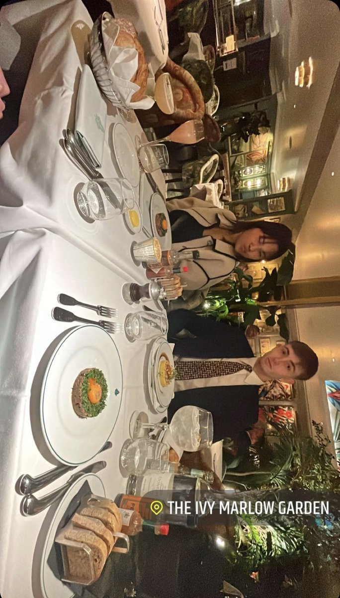 Ringbtw's tweet image. quick trip to the ivy 🤝