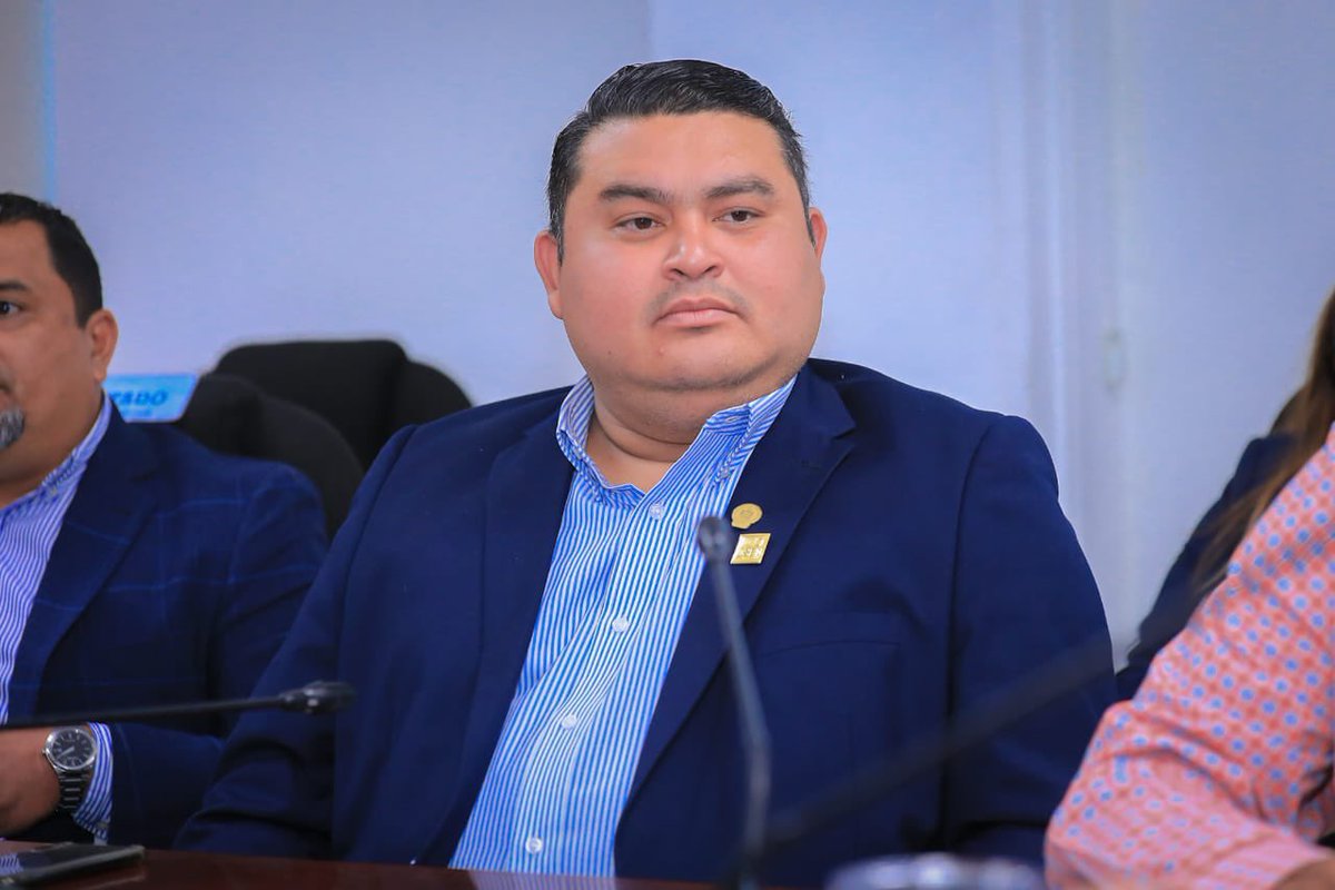 #ComisiónAgropecuaria | “Agradezco a los diputados por la invitación. Es un honor participar en esta mesa porque históricamente jamás nos habían tomado en cuenta”, alcalde de Zacatecoluca, <a href="/SwadhyOrsy/">Orsy Swadhy Moreno</a>.