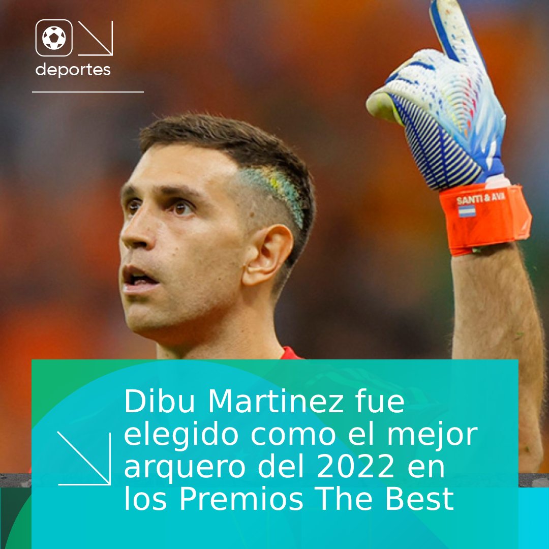 telefenoticias's tweet photo. 😍MI ARQUERO ⚽️

“Siempre me preguntan quiénes son mis ídolos o a quiénes miraba cuando era chico. Ver a mi mamá limpiar edificios 8 o 9 horas y ver a mi papá trabajar. Mis ídolos son ellos”, dijo El Dibu al recibir el premio #TheBest https://t.co/Yx5i9YrEEf