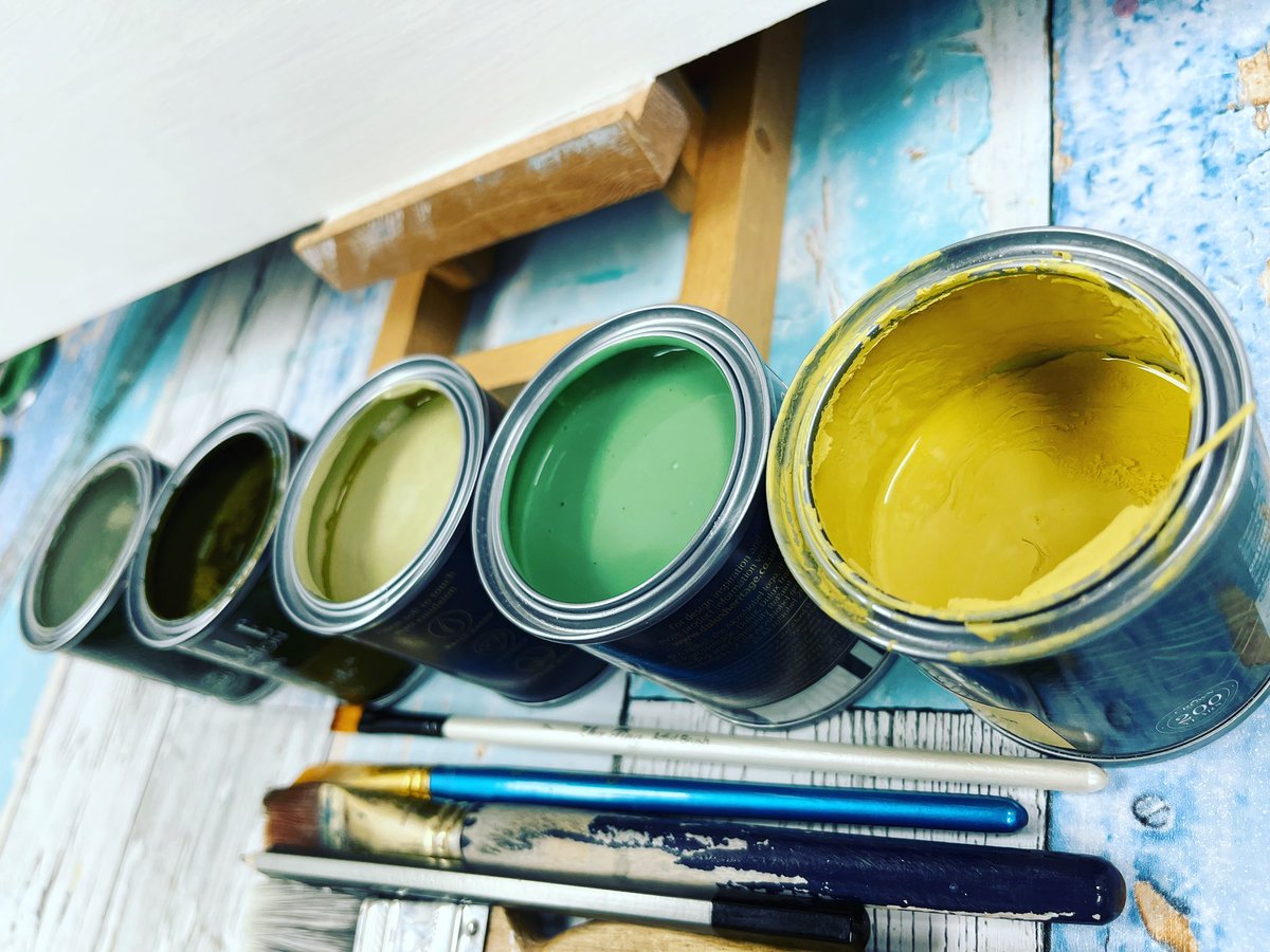 The paints are back out. I need to get back to painting for my own sake. Need to put me first for a while. #greysheddesigns #painting #hobby