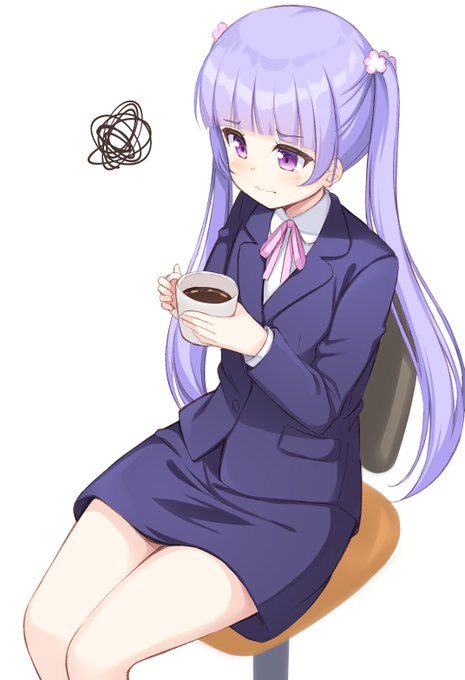 徹夜で目を覚ますために頑張ってコーヒーブラックを飲む青葉ちゃん 