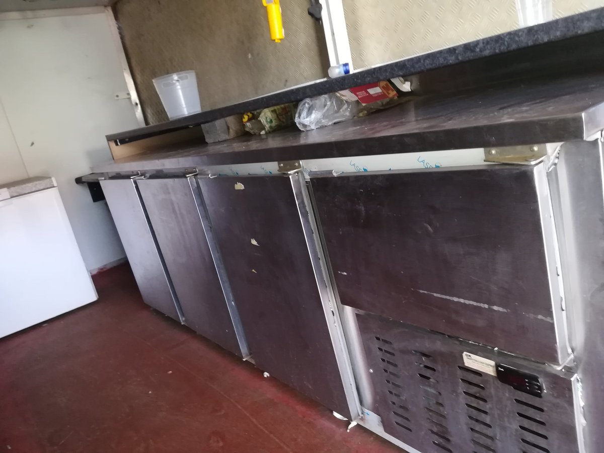 S2czin's tweet photo. @JjSesing Hi JJ I have a solution regarding the long queues for alcohol. I am selling my mobile bar,please DM me for more details if ur interested. https://t.co/ursm7ADonP