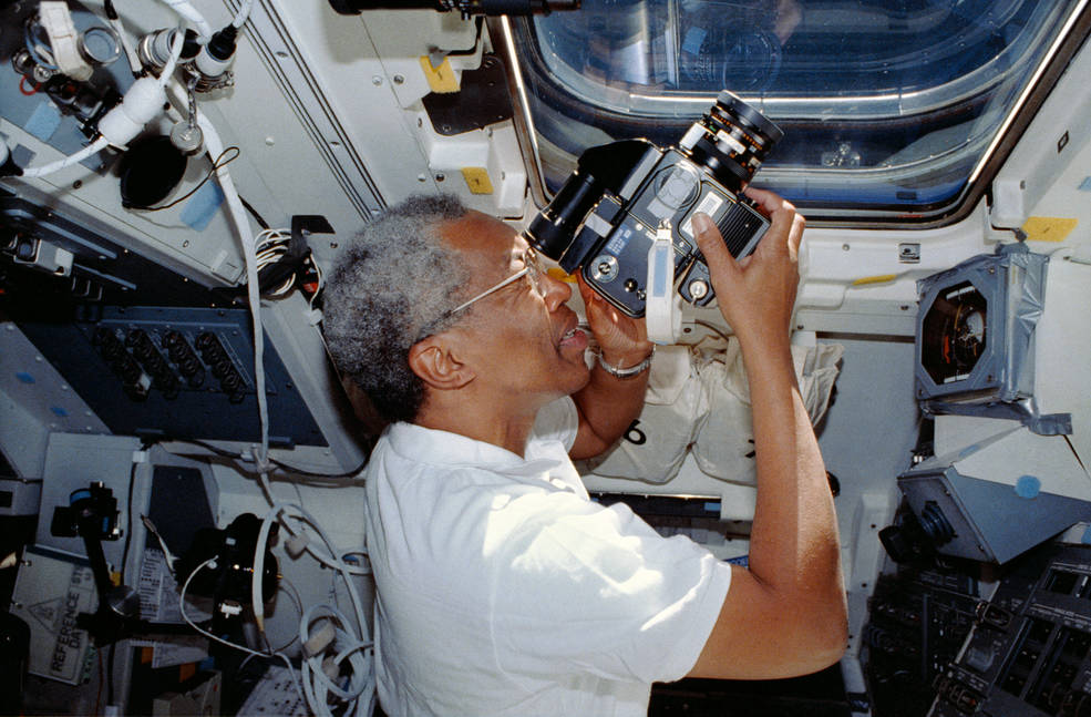 NASA_Johnson's tweet image. In honor of #BHM, we recognize the contributions of Black Americans to our nation’s space programs. From a variety of backgrounds as military pilots, engineers, scientists, and physicians, these innovators have made historic contributions. 

go.nasa.gov/3xXKT0w