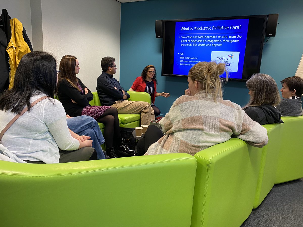 DrKidneyAsh's tweet photo. What a fun Monday - course directing paediatric palliative care sim. 

Empowering senior trainees to parallel plan, consider family/patient perspectives &amp; communicating openly and honestly even when unsure were all themes discussed today!

Great being back home on @SimWardWolvo https://t.co/WQ0FB6J9Vm