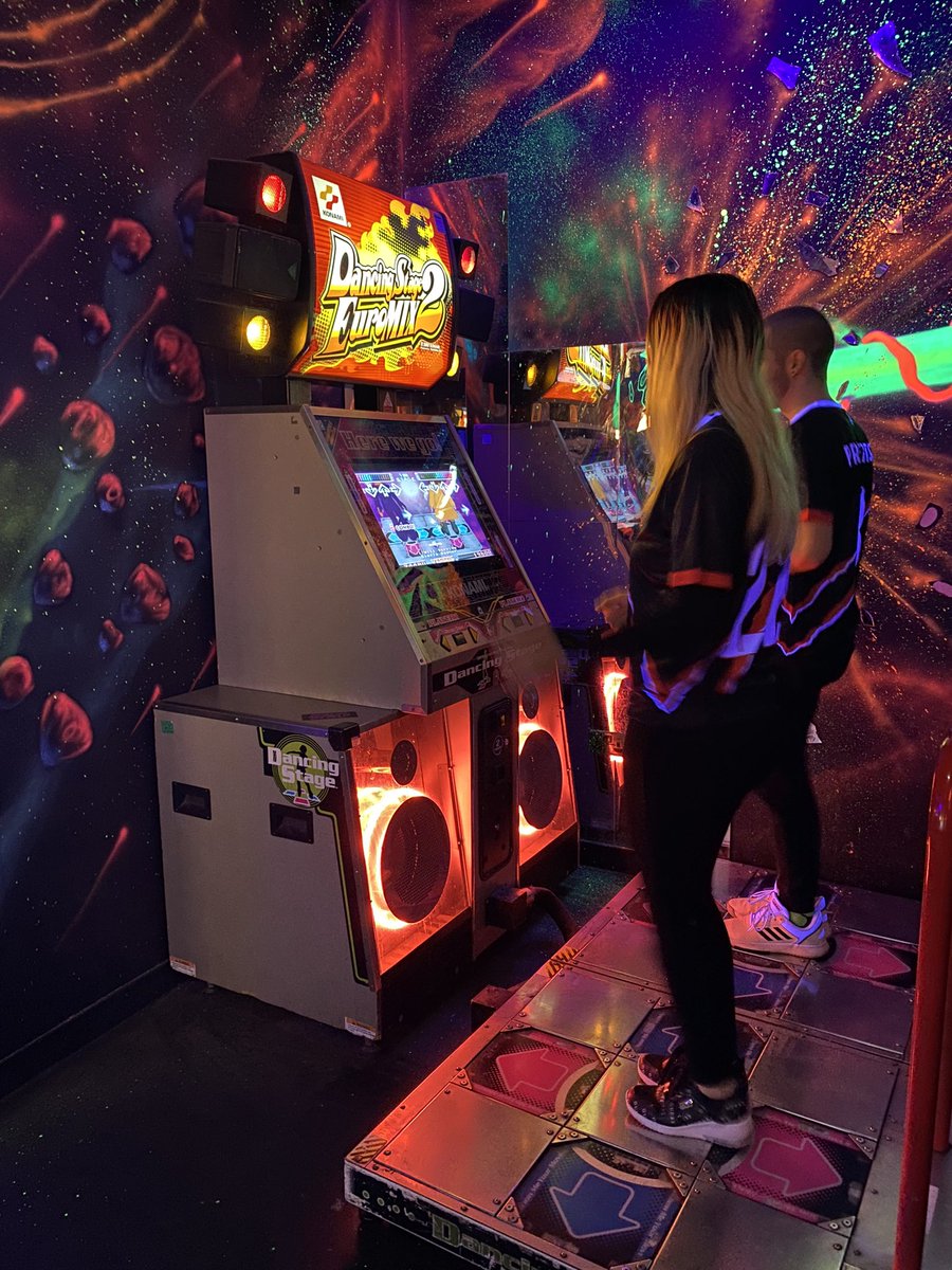 Luego de la seriedad, a disfrutar un poco en las oficinas..

#HollowGG