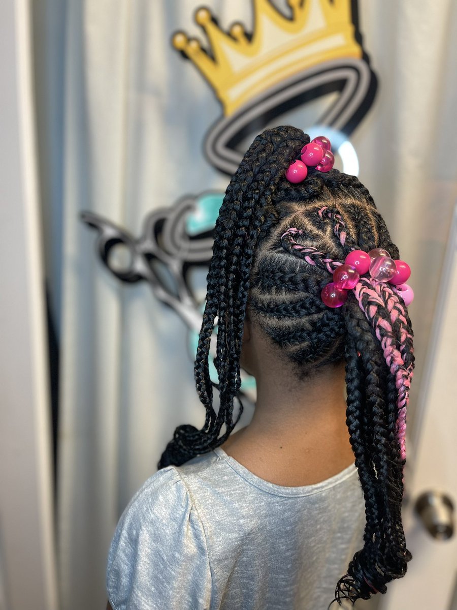 Doppe__Vibess's tweet photo. Kids styles💕🎀
BOOK NOW‼️‼️
https://t.co/zZoAPLjxsL
•
•
“YOUR HAIR IS YOUR CROWN 👑 SO WEAR IT PROUDLY”
•
•
#kidsbraids #kidshairstyles #heartdesign #heartbraids #pinkhair #kidfriendlyhairstyles #kidstyles #malebraider https://t.co/QD6PMdRPlx