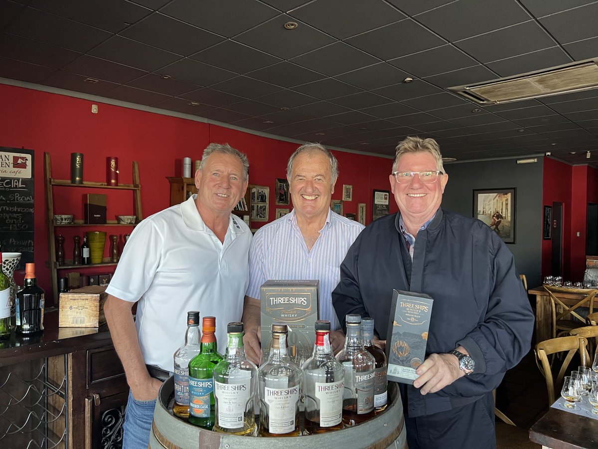 tonydacosta53's tweet photo. Thanks Andy for another great evening at the Italian Kitchen talking about Three Ships Whisky ⁦@liquorcityclare⁩ ⁦@TheWhiskyMaker⁩ ⁦@HectorMcBeth⁩ ⁦@gouve6⁩ https://t.co/s3z2SZeWkM