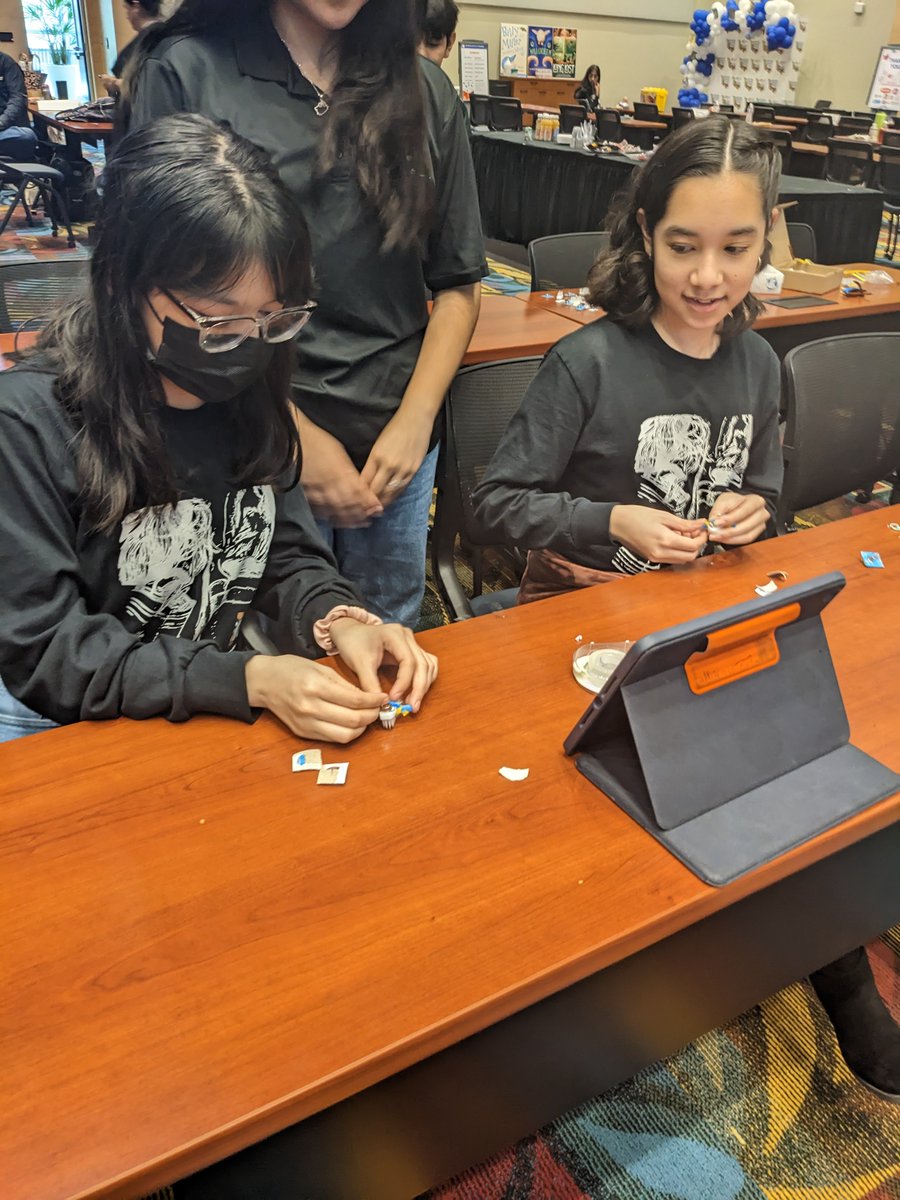 T-Stem Book Club tweet media