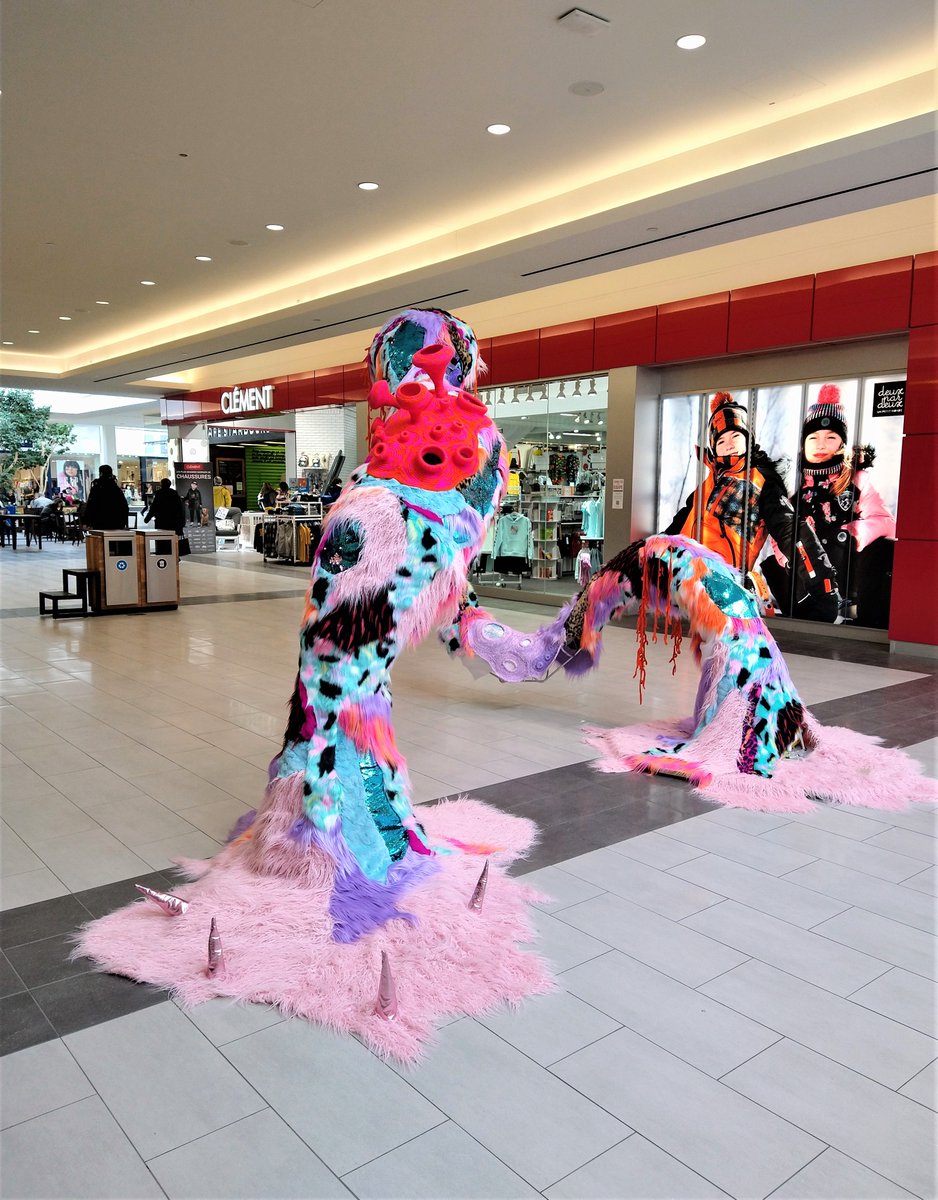 DLVisionMode's tweet image. LANDE, le jardin merveilleux est une œuvre inusitée créée par Alissa Bilodeau visible à @PlaceSteFoy dans le cadre de la Manif d&apos;art troisième édition intitulée : Le Jardin d&apos;hiver #Quebec #manifdart #bestiaires